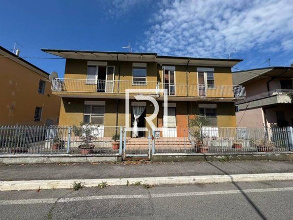 casa indipendente in vendita a Cesena in zona Vigne