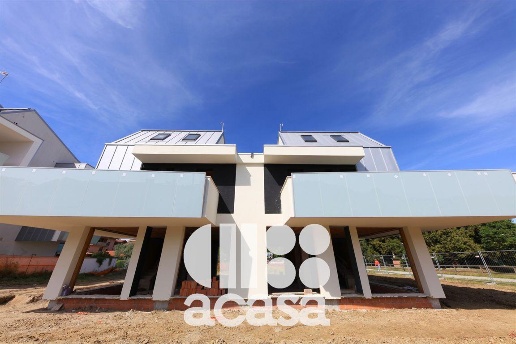 casa indipendente in vendita a Cesena in zona Fiorenzuola
