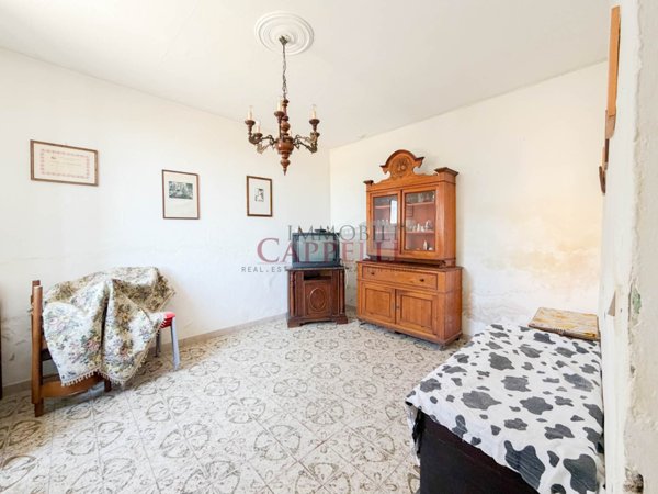 casa indipendente in vendita a Cesena in zona Barriera