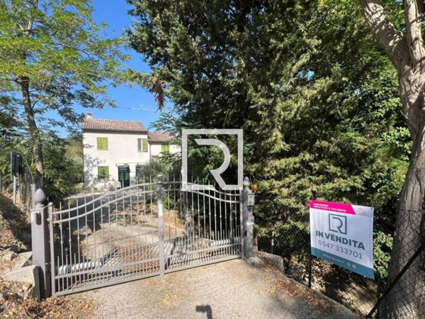 casa indipendente in vendita a Cesena in zona Tessello