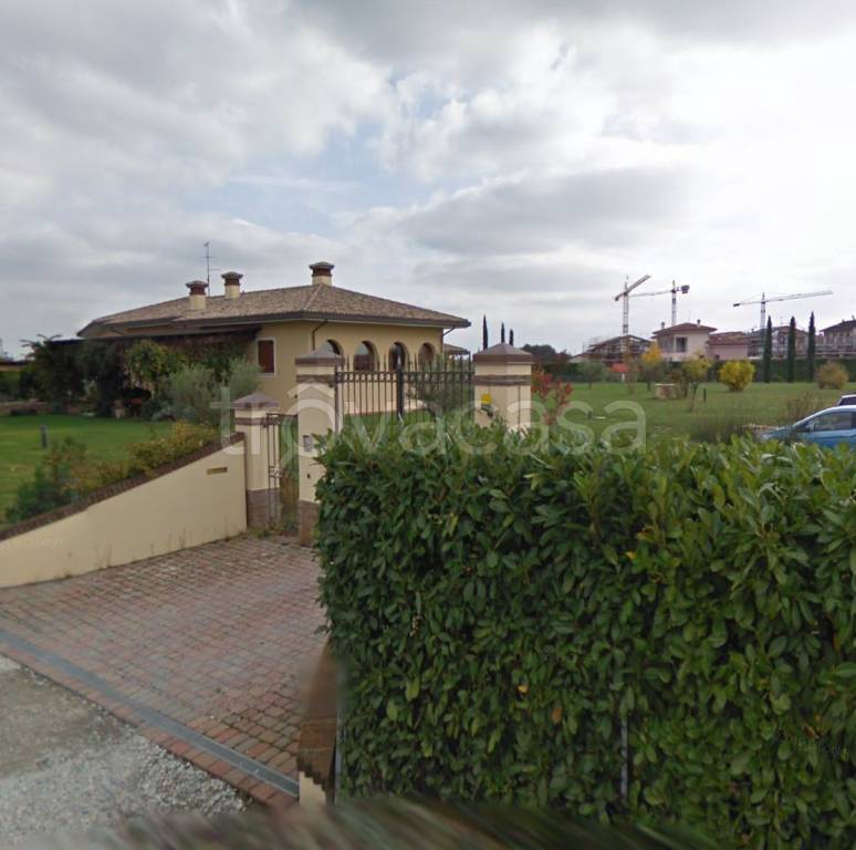 casa indipendente in vendita a Cesena in zona San Cristoforo