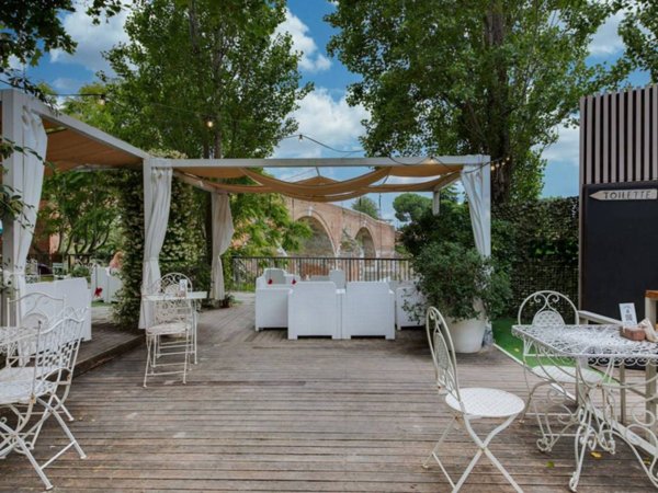negozio in vendita a Cesena in zona Centro Storico
