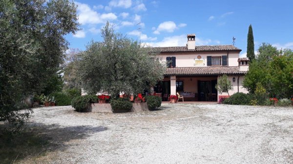 casa indipendente in vendita a Cesena in zona San Tomaso