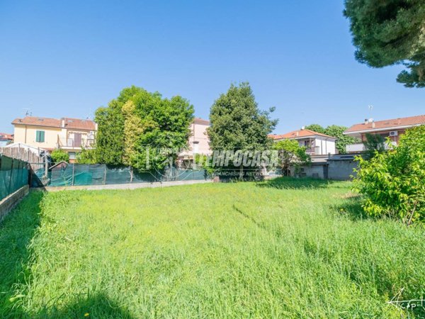 casa indipendente in vendita a Cesena