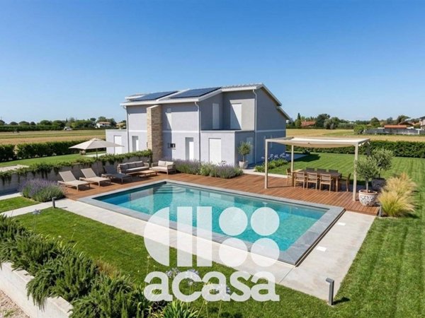 casa indipendente in vendita a Cesena in zona San Giorgio