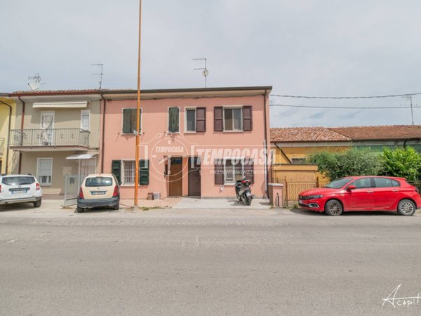 appartamento in vendita a Cesena in zona Macerone