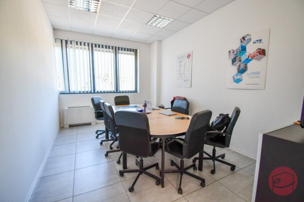 ufficio in vendita a Cesena in zona Marcorano