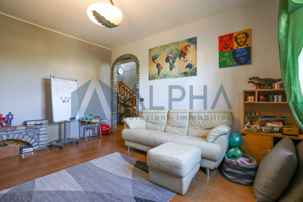 casa indipendente in vendita a Cesena in zona Macerone
