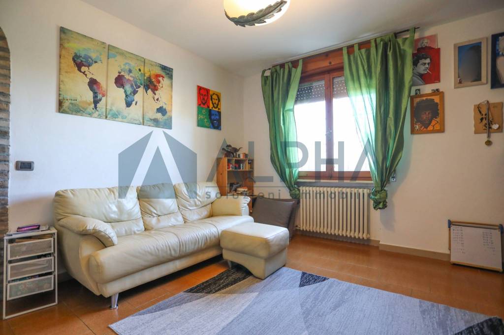 casa indipendente in vendita a Cesena in zona Macerone