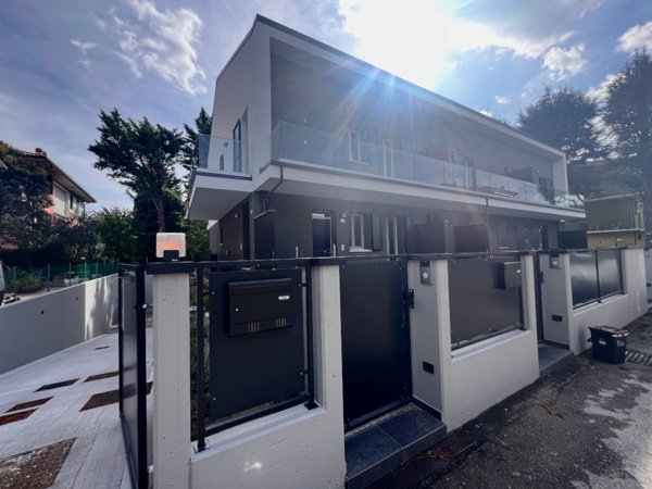 appartamento in vendita a Cesena in zona Oltresavio