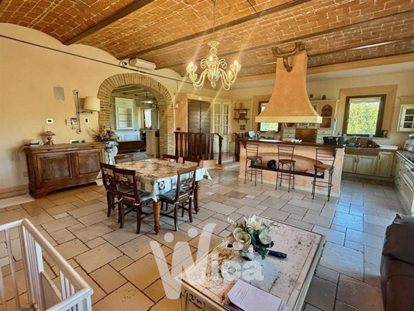 casa indipendente in vendita a Cesena