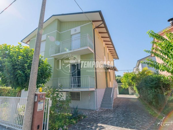 casa indipendente in vendita a Cesena in zona Fiorenzuola
