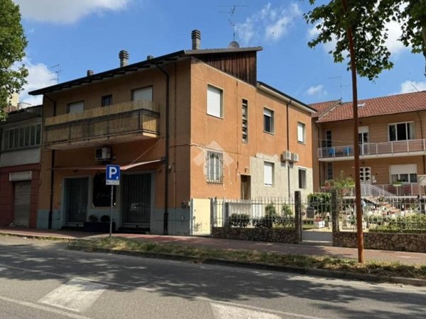 casa indipendente in vendita a Cesena