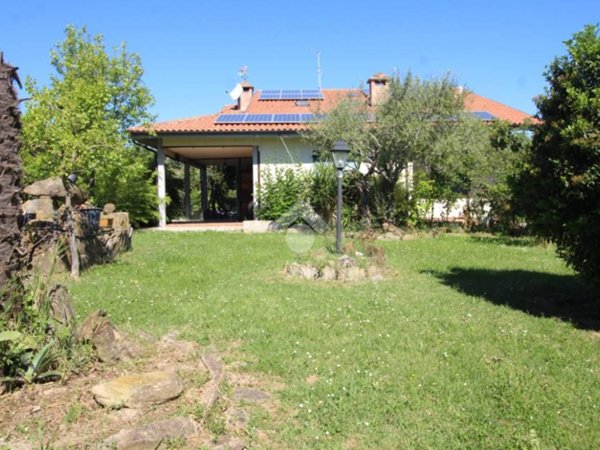 casa indipendente in vendita a Cesena in zona Case Venzi