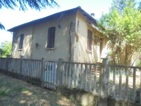 casa indipendente in vendita a Cesena in zona Roversano