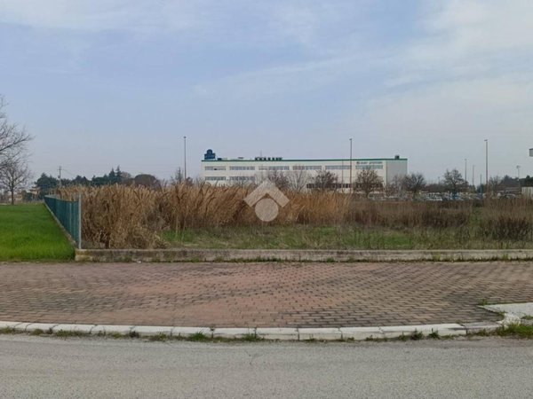 terreno agricolo in vendita a Cesena in zona Ponte Pietra