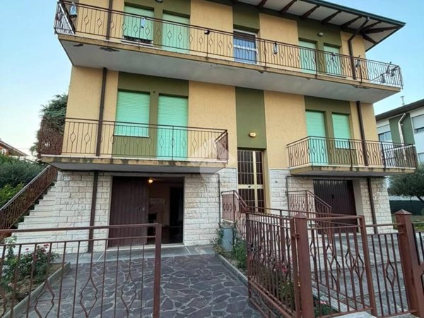 casa indipendente in vendita a Cesena in zona Oltresavio