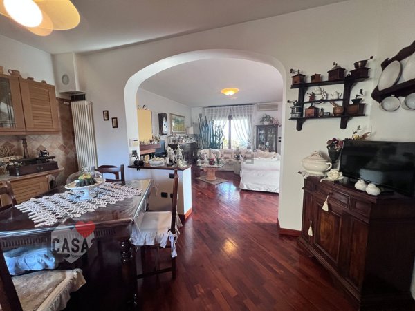 casa indipendente in vendita a Cesena in zona Calabrina