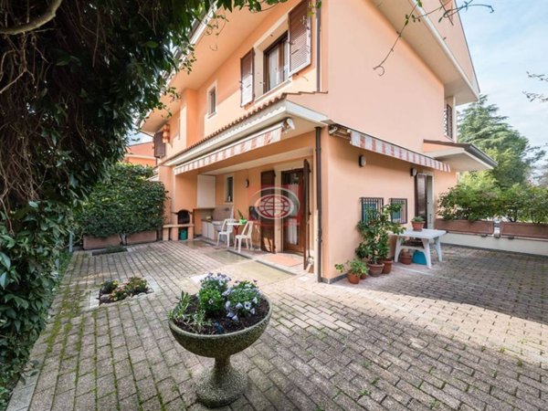 casa indipendente in vendita a Cesena in zona Torre del Moro