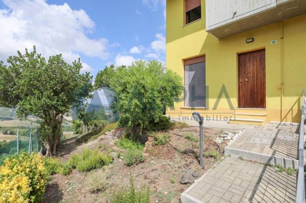 casa indipendente in vendita a Cesena in zona Tessello