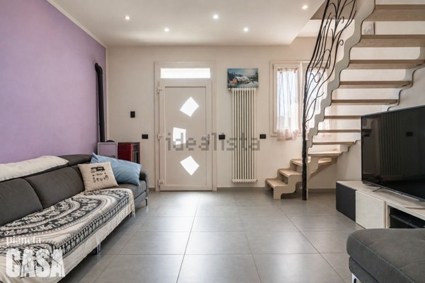 casa indipendente in vendita a Cesena