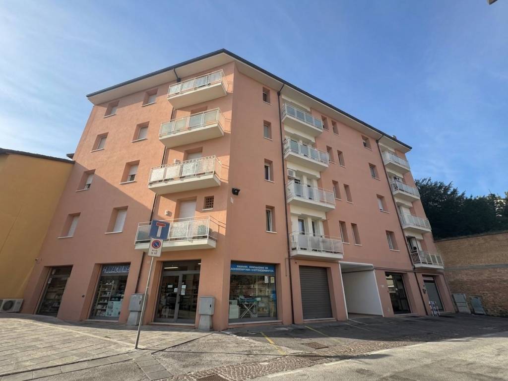 appartamento in vendita a Cesena in zona Centro Storico