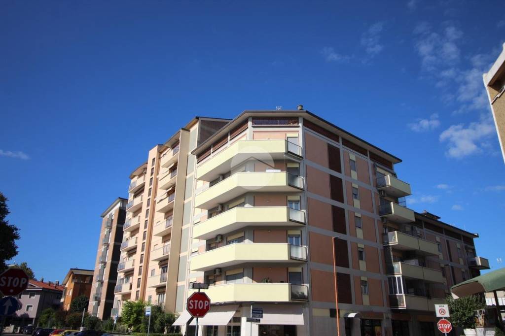 appartamento in vendita a Cesena in zona Centro Storico