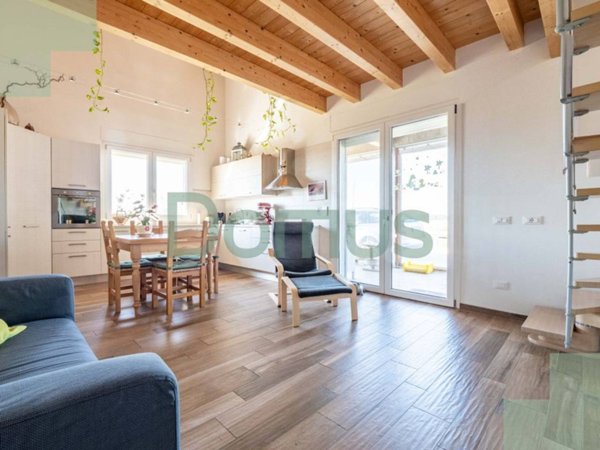 casa indipendente in vendita a Cesena in zona Bagnile