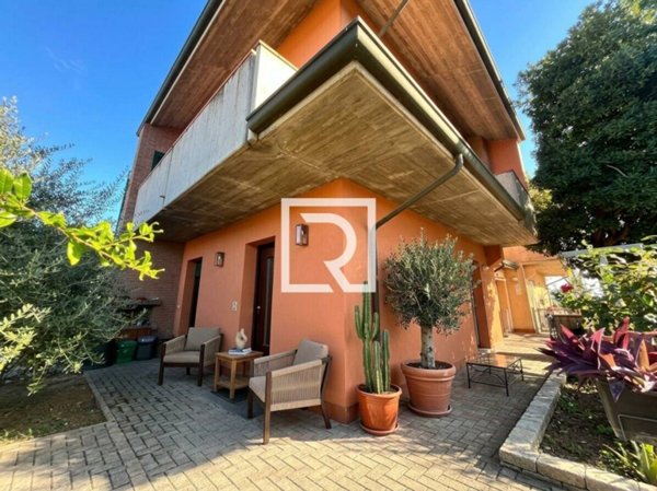 casa indipendente in vendita a Cesena in zona Sant'Andrea in Bagnolo