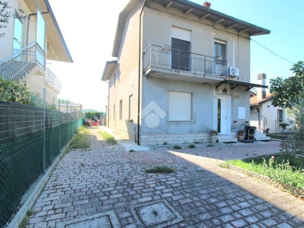 casa indipendente in vendita a Cesena in zona Pievesestina