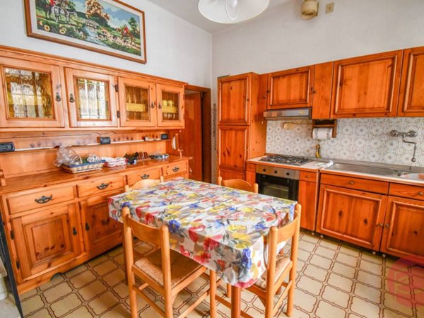 casa indipendente in vendita a Cesena in zona Centro Storico