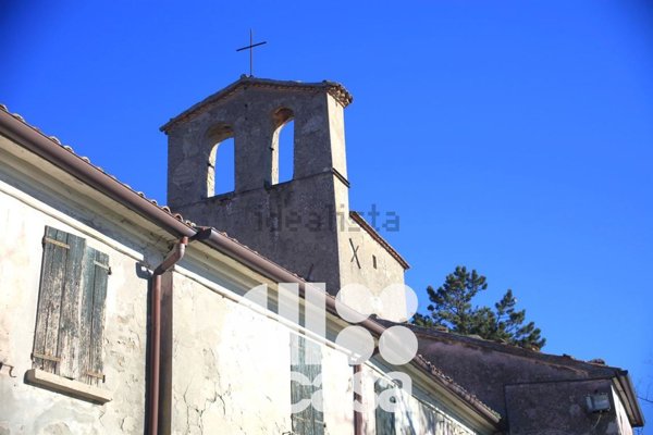 casale in vendita a Cesena in zona Montereale