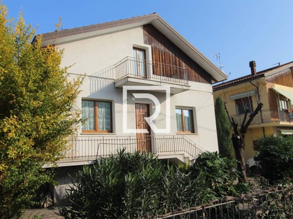 casa indipendente in vendita a Cesena in zona Calisese