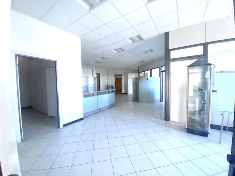 ufficio in vendita a Cesena in zona Pievesestina