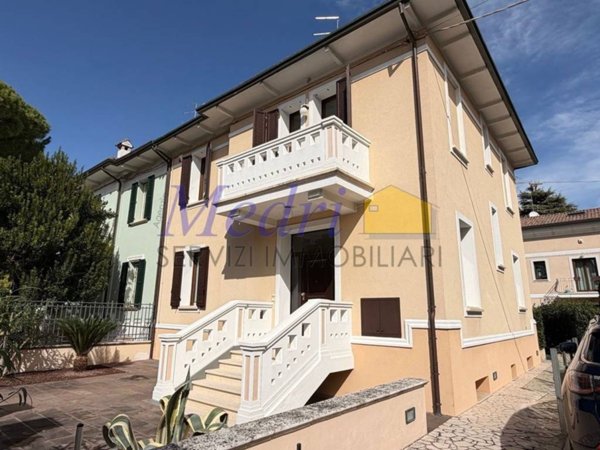 casa indipendente in vendita a Cesena in zona Centro Storico
