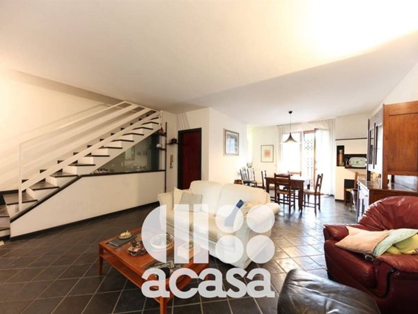 casa indipendente in vendita a Cesena in zona Oltresavio