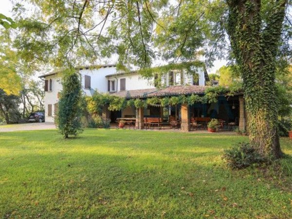 casa indipendente in vendita a Cesena in zona Settecrociari