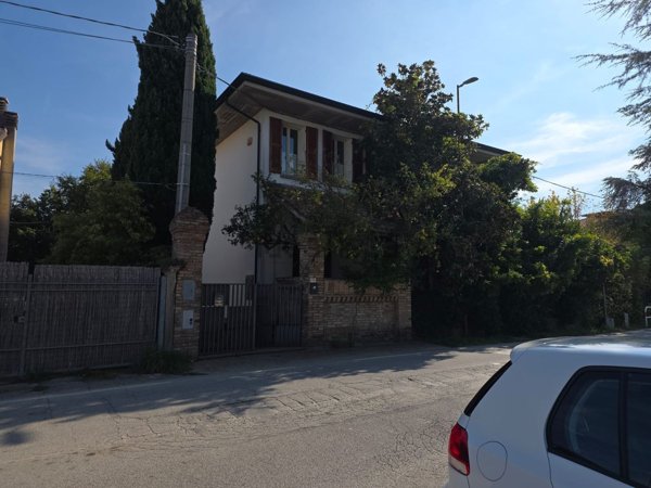 appartamento in vendita a Cesena in zona Ponte Pietra