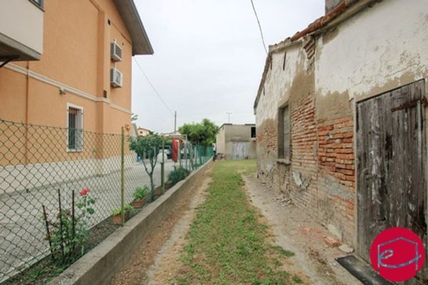 casa indipendente in vendita a Cesenatico in zona Sala
