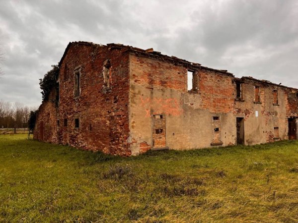 casa indipendente in vendita a Cesenatico in zona Villamarina