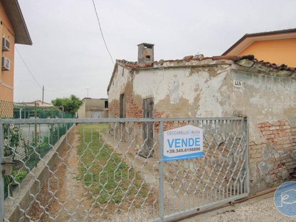 casa indipendente in vendita a Cesenatico in zona Sala