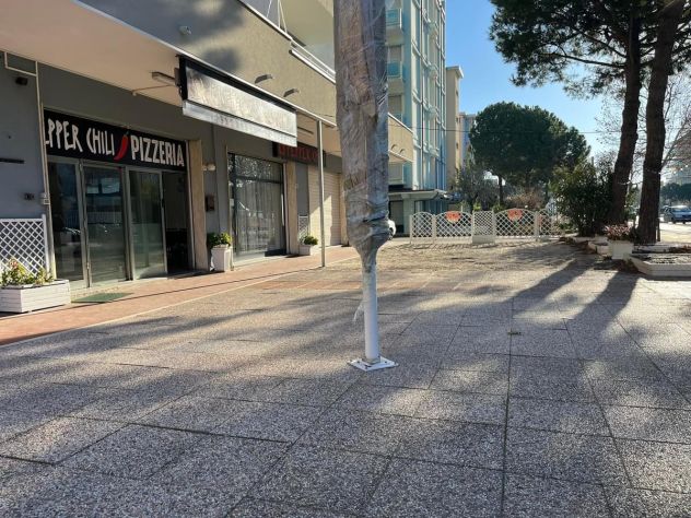 negozio in vendita a Cesenatico