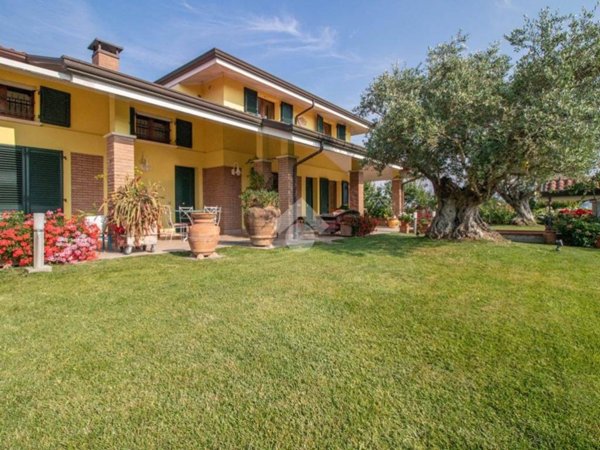 casa indipendente in vendita a Cesenatico in zona Bagnarola