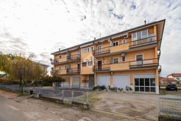 appartamento in vendita a Cesenatico in zona Villamarina