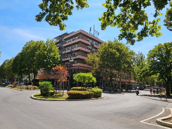 intera palazzina in vendita a Cesenatico
