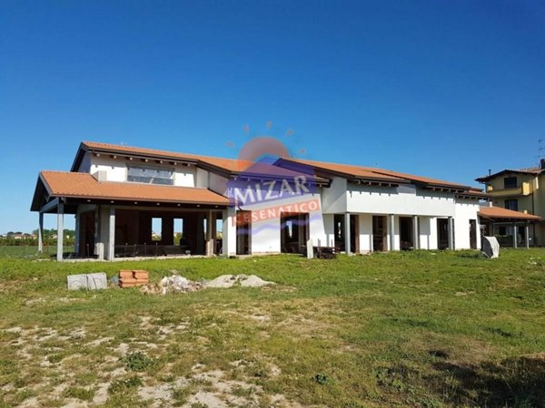 casa indipendente in vendita a Cesenatico in zona Villalta