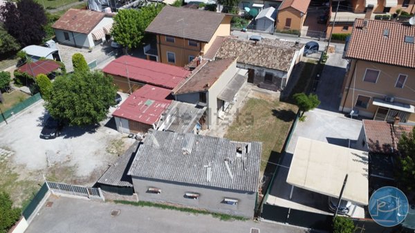 casa indipendente in vendita a Cesenatico in zona Sala