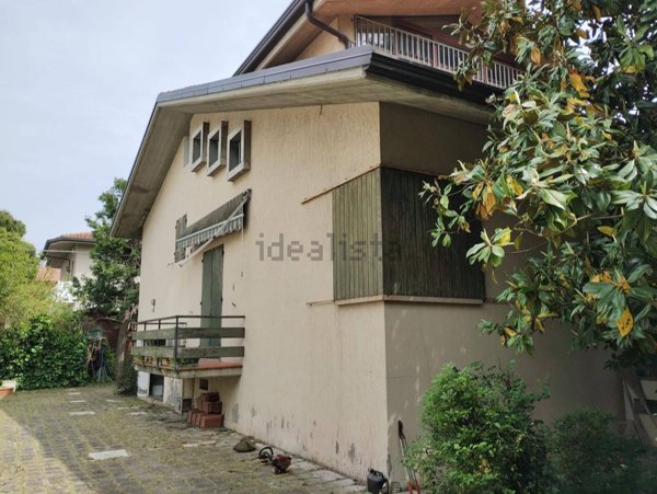 casa indipendente in vendita a Cesenatico in zona Sala