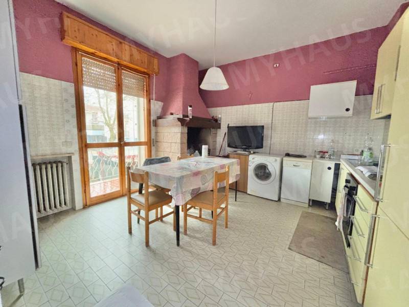 casa indipendente in vendita a Cesenatico in zona Villamarina