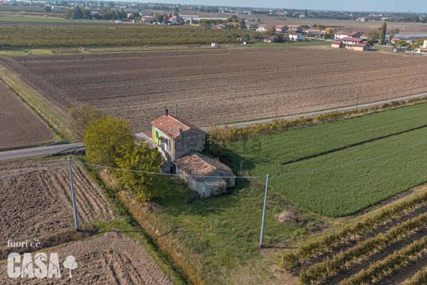 casa indipendente in vendita a Cesenatico in zona Sala